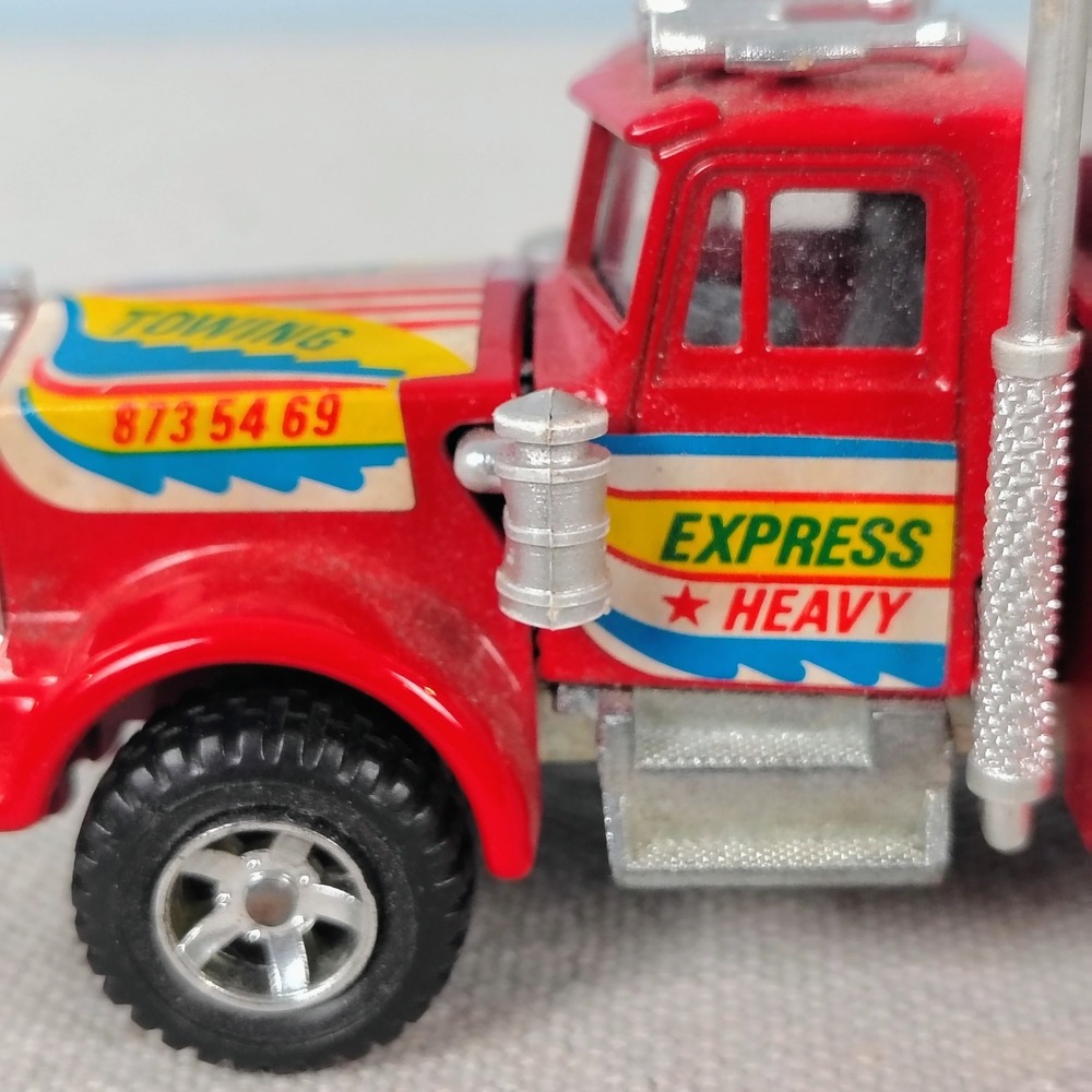 Majorette Kenworth Tow Truck Red 1/47 Scale Express Heavy Wrecker Made in France - Picture 2 of 15